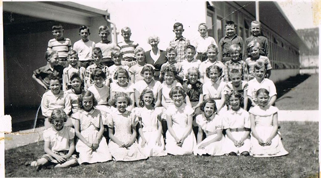 Mrs Hazel McDougall's grade 4 class, 1954